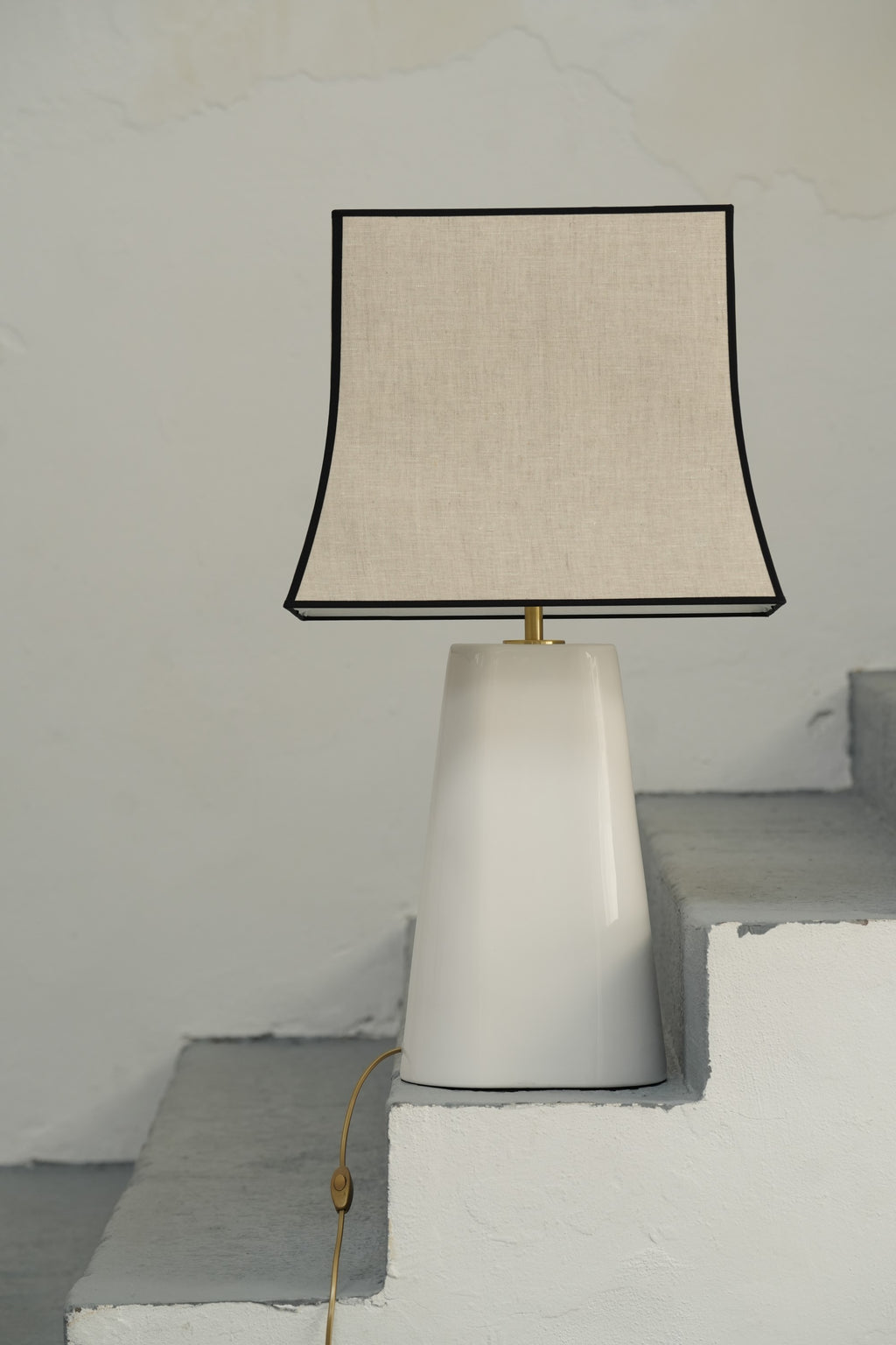 Candeeiro de Mesa Branco